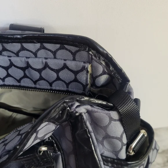 Skip hop studio diaper bag - Picture 3 of 8